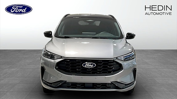Ford Kuga 8 of 9