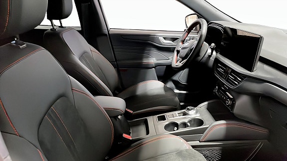 Ford Kuga 3 of 5