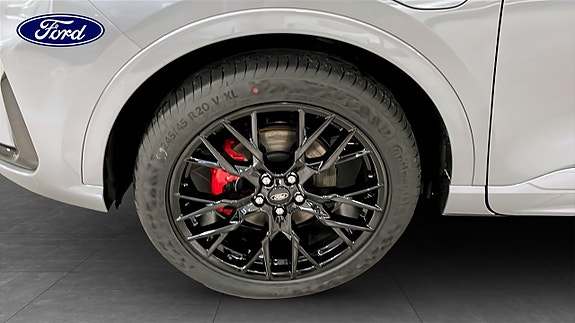 Ford Kuga 9 of 9