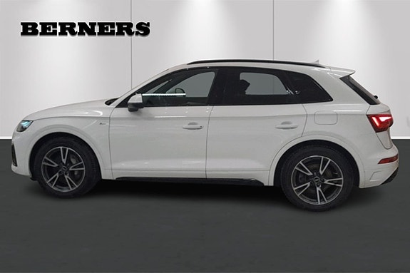 Audi Q5 2 of 5