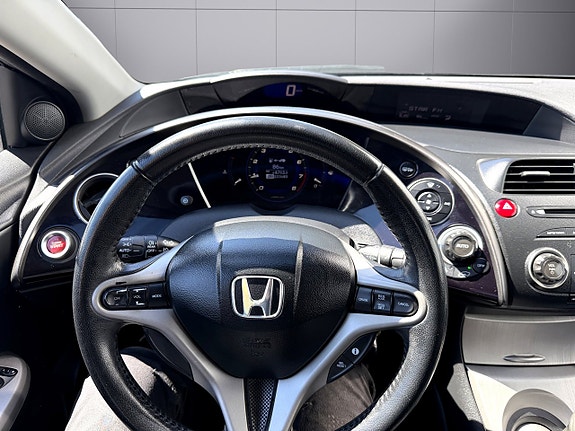 Honda Civic 10 of 12