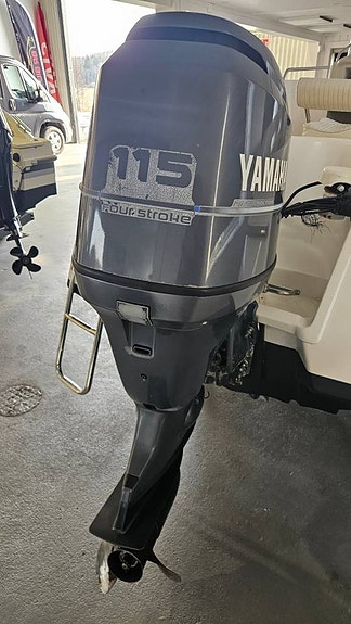 Crescent Xray V20 2021 med Yamaha 115hk från 2000 7 of 8