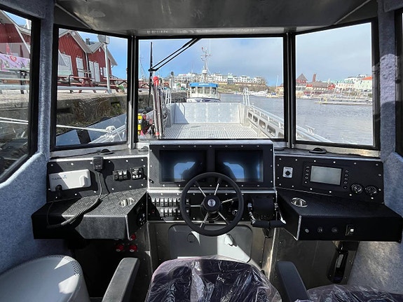 SEACORE C12 - ARBETSBÅT / TRANSPORTBÅT 5 of 8