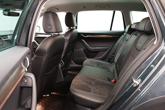 Skoda Octavia Scout 7 of 15