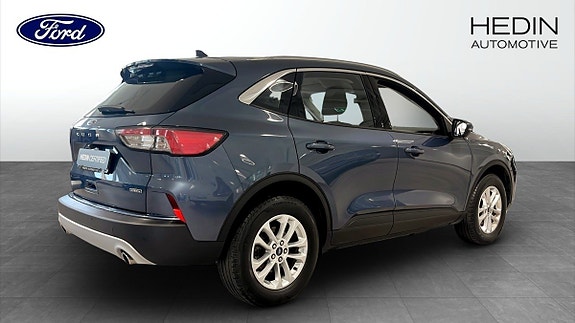 Ford Kuga 2 of 5