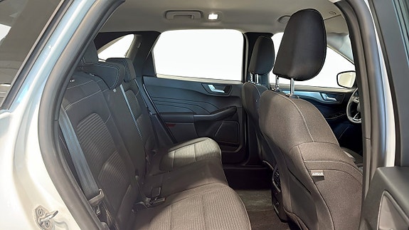 Ford Kuga 5 of 12