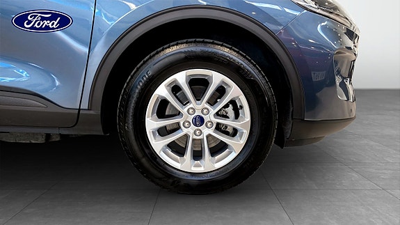 Ford Kuga 9 of 14