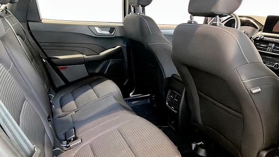 Ford Kuga 5 of 5