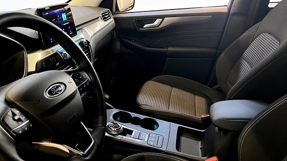 Ford Kuga 14 of 14