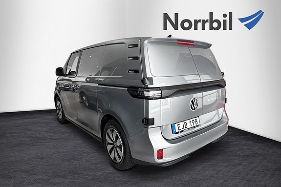 Volkswagen ID. Buzz 4 of 5