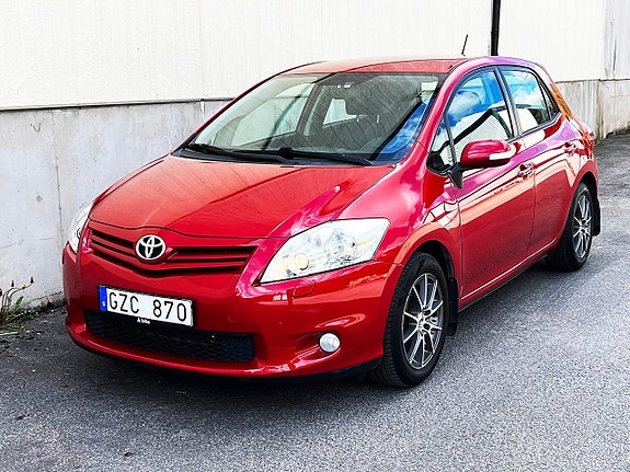 Toyota Auris 5 of 5