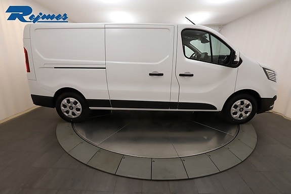 Renault Trafic 4 of 5