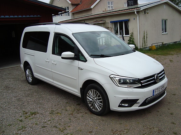 Volkswagen Caddy Maxi 2 of 5