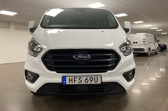 Ford Transit Custom 11 of 12