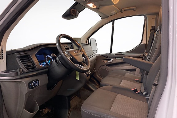 Ford Transit Custom 6 of 12