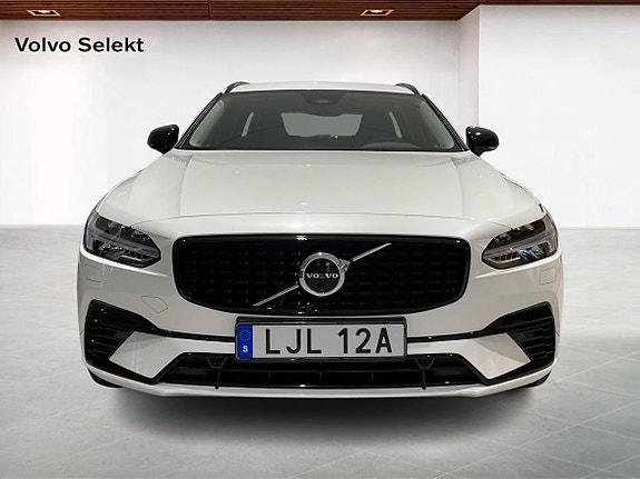 Volvo V90 8 of 16