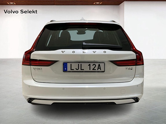Volvo V90 7 of 16