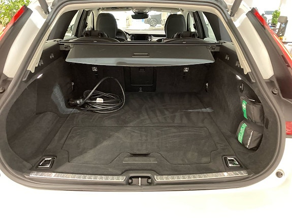 Volvo V90 13 of 16