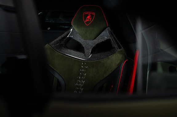 Lamborghini Huracan 18 of 25