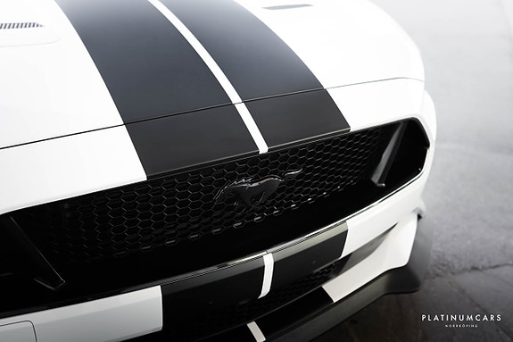 Ford Mustang 15 of 18