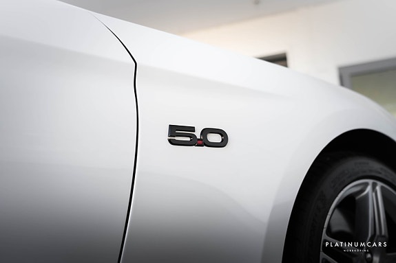 Ford Mustang 16 of 18