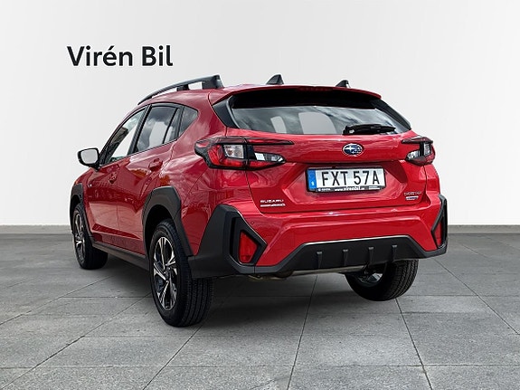 Subaru Crosstrek 2 of 5