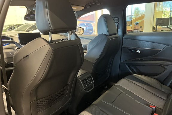 Peugeot 3008 7 of 19