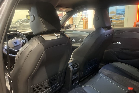 Peugeot 308 SW 6 of 17