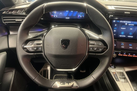 Peugeot 308 SW 10 of 17