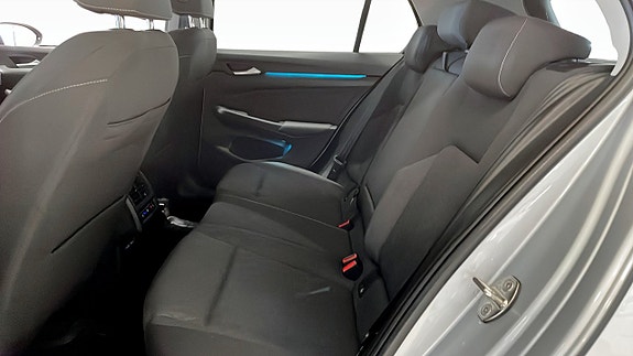 Volkswagen Golf I 11 of 18