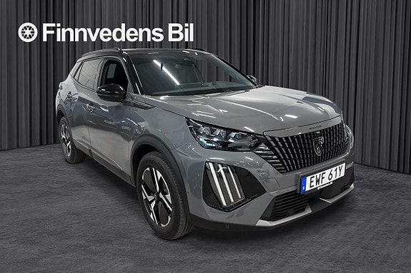 Peugeot 2008 2 of 5