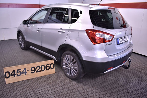 Suzuki S-Cross 4 of 5