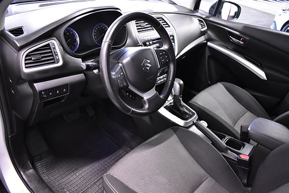 Suzuki S-Cross 5 of 5