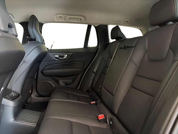 Volvo V60 22 of 27