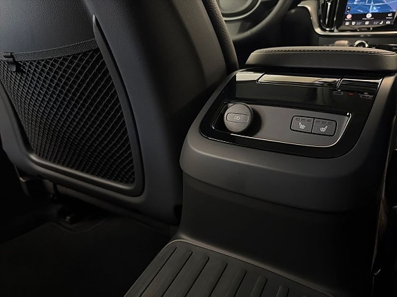 Volvo V60 23 of 27