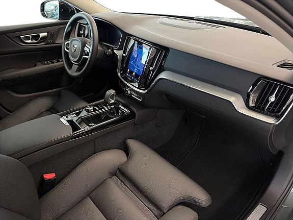 Volvo V60 12 of 27