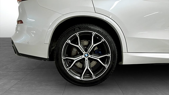 BMW X5 9 of 13
