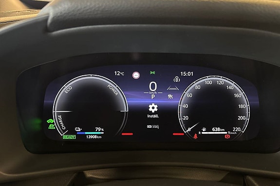 Toyota C-HR 16 of 21