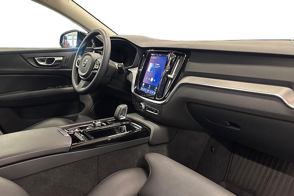 Volvo V60 10 of 22