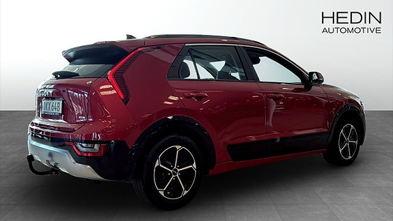 Kia Niro 2 of 12
