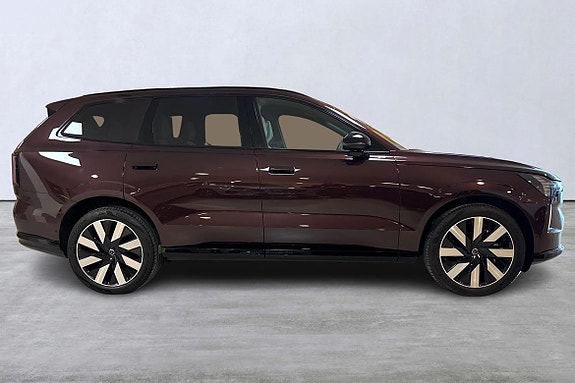 Volvo EX90 3 of 16
