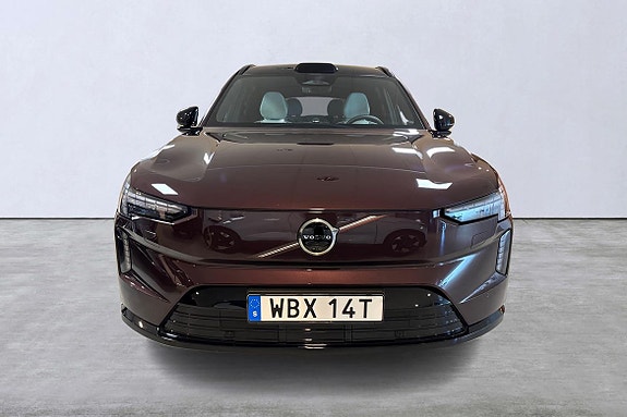 Volvo EX90 7 of 16