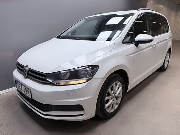 Volkswagen Touran 5 of 5