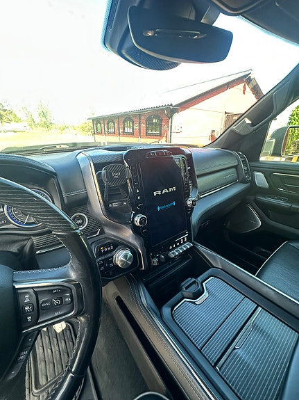 RAM 1500 6 of 10