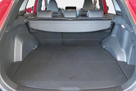 Toyota RAV4 Plug-in Hybrid 10 of 10