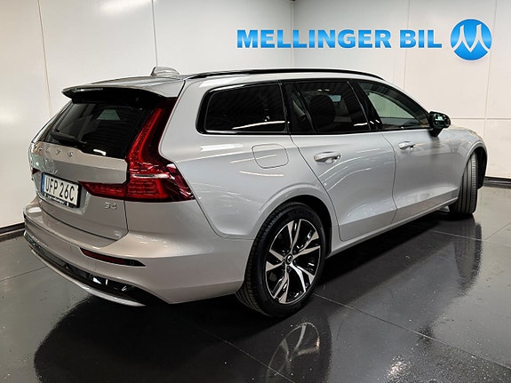 Volvo V60 3 of 5