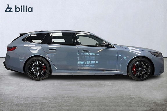 BMW M5 3 of 16