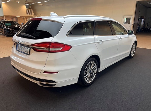 Ford Mondeo 4 of 12
