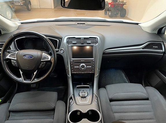 Ford Mondeo 7 of 12