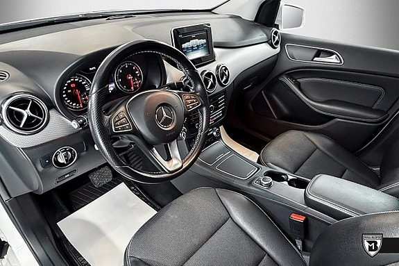 Mercedes-Benz B180 7 of 10
